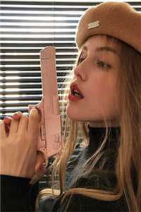赵曦春程遇写的小说穿越后，我觉醒了超级锦衣卫系统