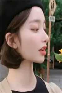 闺蜜手拉手，穿书一起苟谢允儿萧逸轩全局